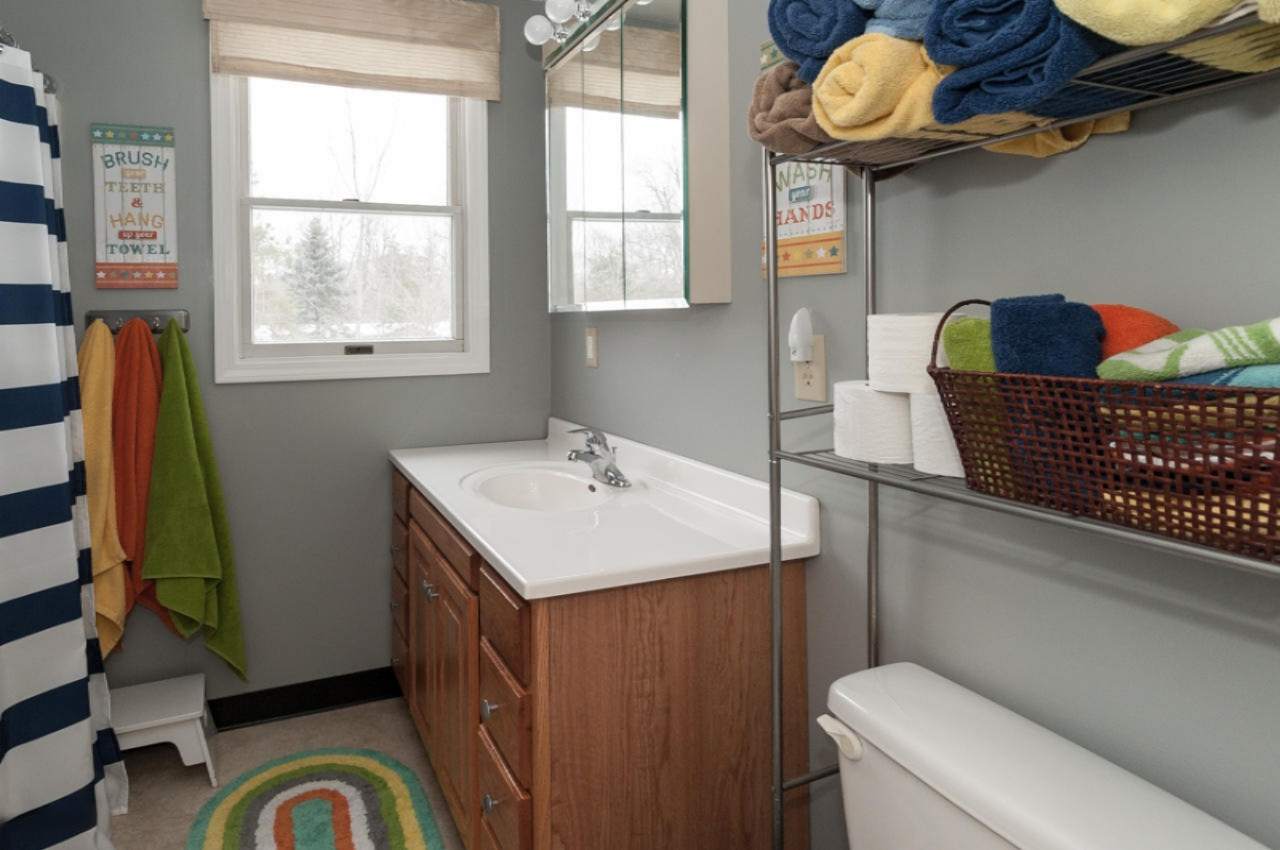 311 East Delaware Street Decatur, MI 49045 - Photo 10 of 22 Delaware-9