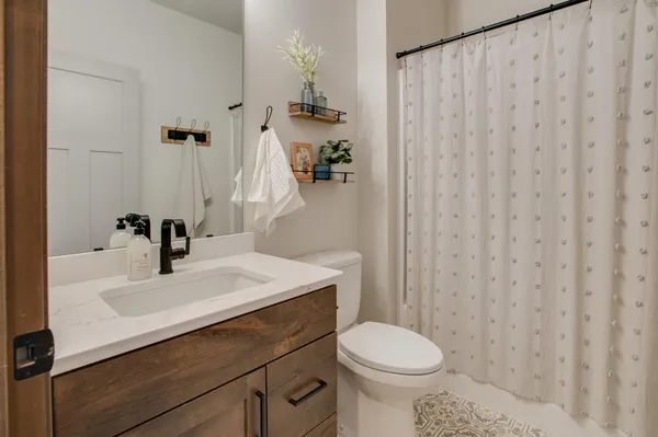 $699,900 | 4752 38th Avenue North, Fargo, ND 58102