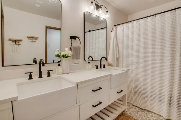 $699,900 | 4752 38th Avenue North, Fargo, ND 58102