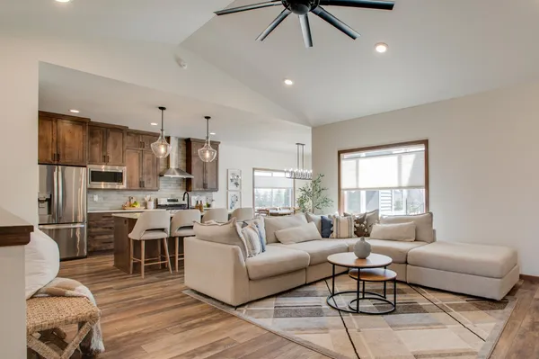 $699,900 | 4752 38th Avenue North, Fargo, ND 58102