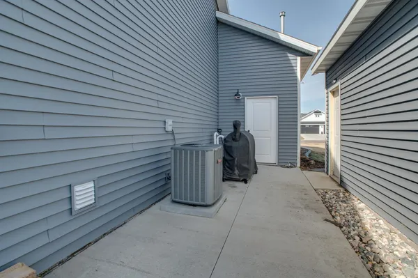 $699,900 | 4752 38th Avenue North, Fargo, ND 58102