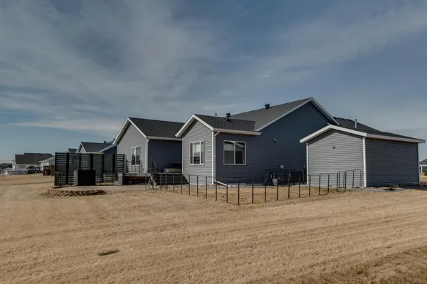 $699,900 | 4752 38th Avenue North, Fargo, ND 58102
