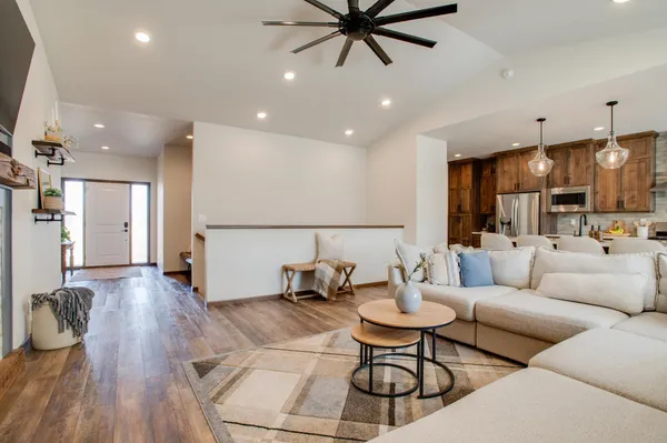 $699,900 | 4752 38th Avenue North, Fargo, ND 58102