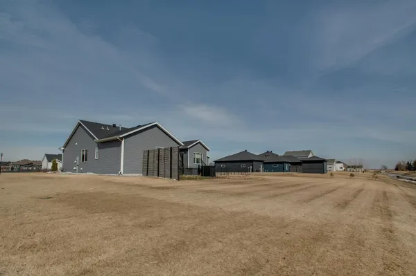 $699,900 | 4752 38th Avenue North, Fargo, ND 58102