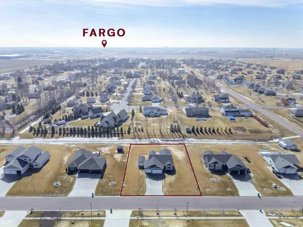 $699,900 | 4752 38th Avenue North, Fargo, ND 58102