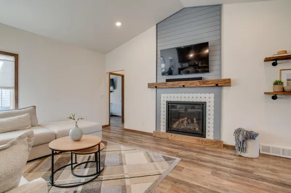 $699,900 | 4752 38th Avenue North, Fargo, ND 58102