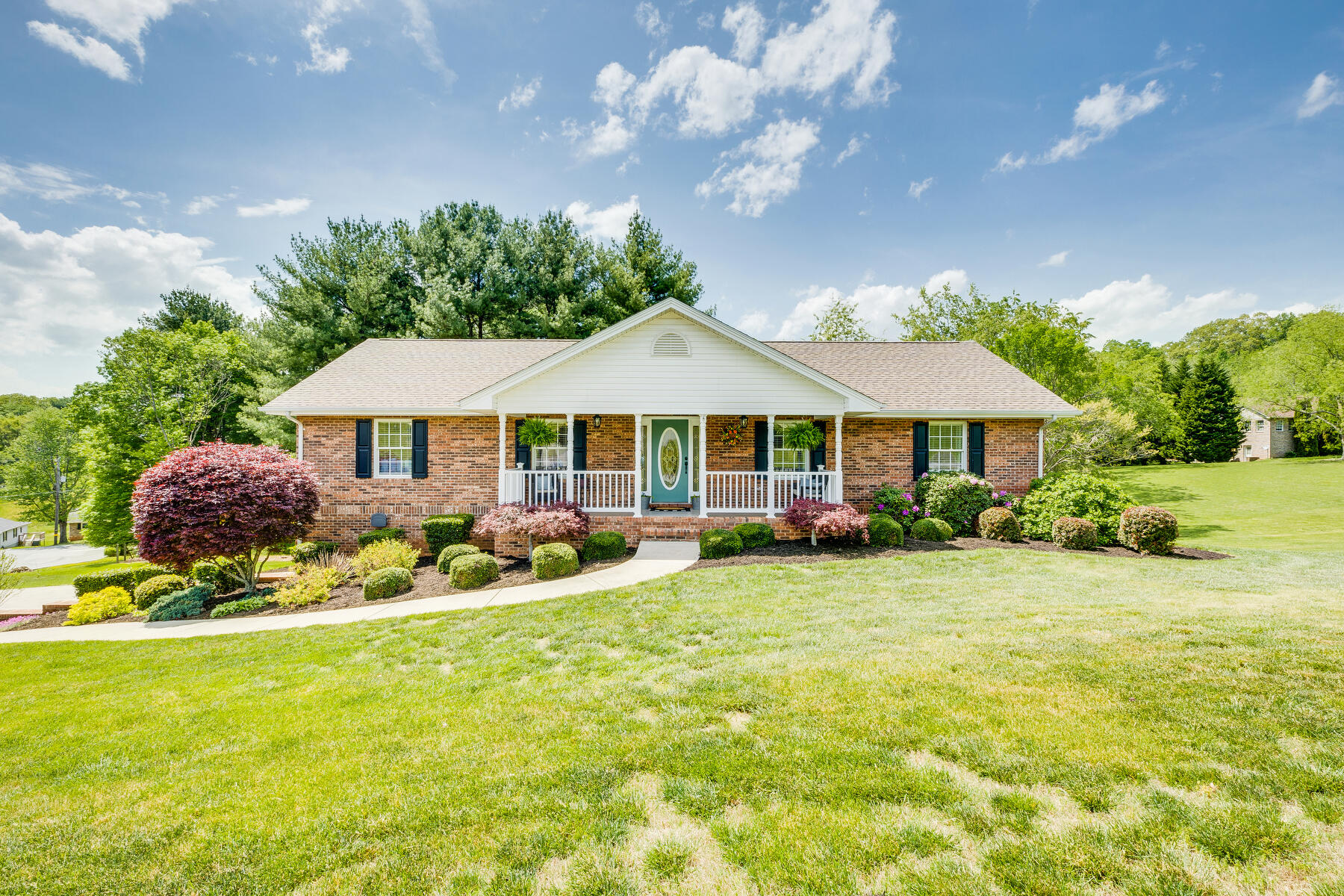 201 Carrie Circle, Mount Carmel, TN 37645 Compass