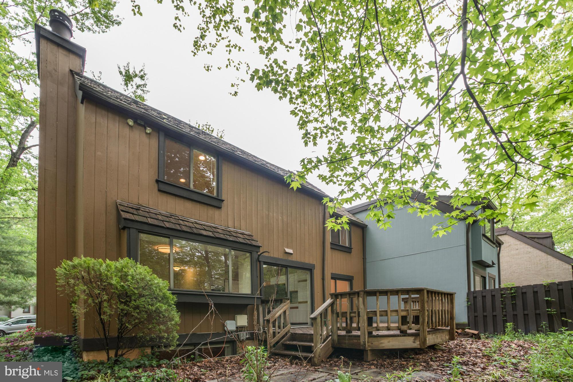 1628 Bentana Way Reston, VA 20190 - Photo 24 of 26 Exterior (Rear)