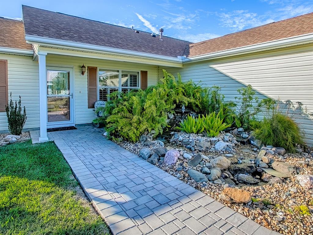 664 Evelynton Loop The Villages, FL 32162 - Photo 2 of 26