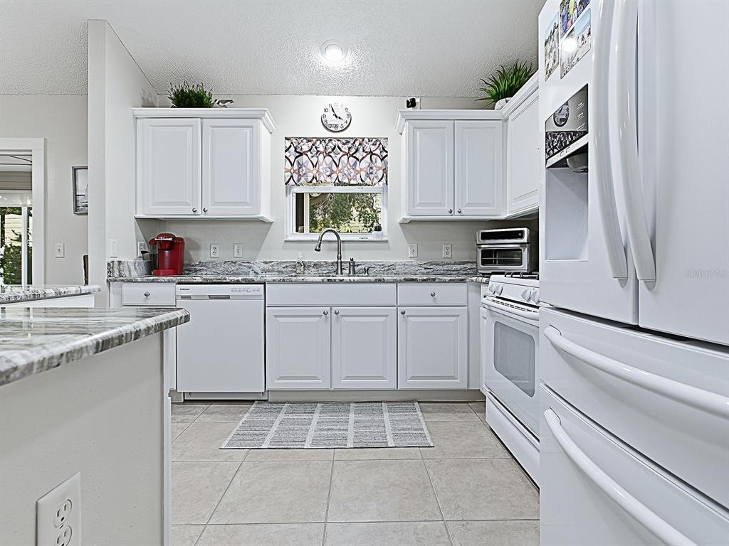 664 Evelynton Loop The Villages, FL 32162 - Photo 9 of 26