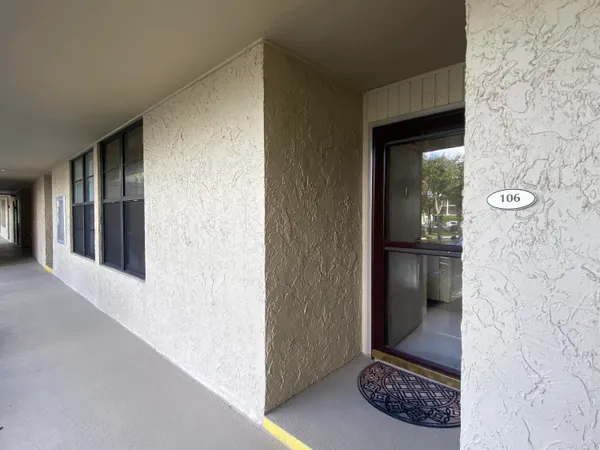 $5,500 | 14 Royal Palm Way, Unit 106, Boca Raton, FL 33432