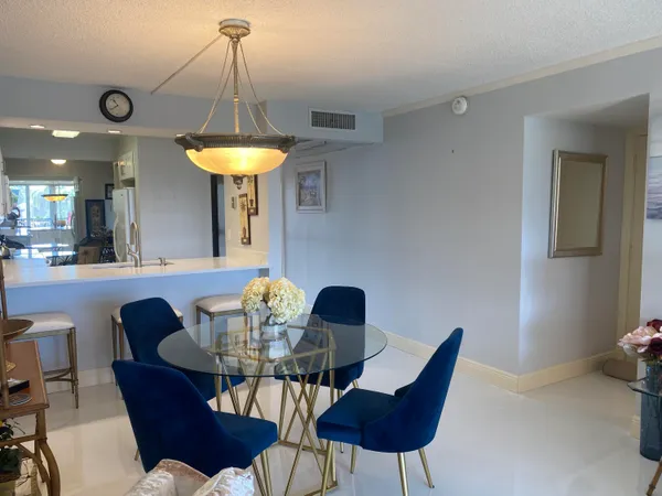 $5,500 | 14 Royal Palm Way, Unit 106, Boca Raton, FL 33432