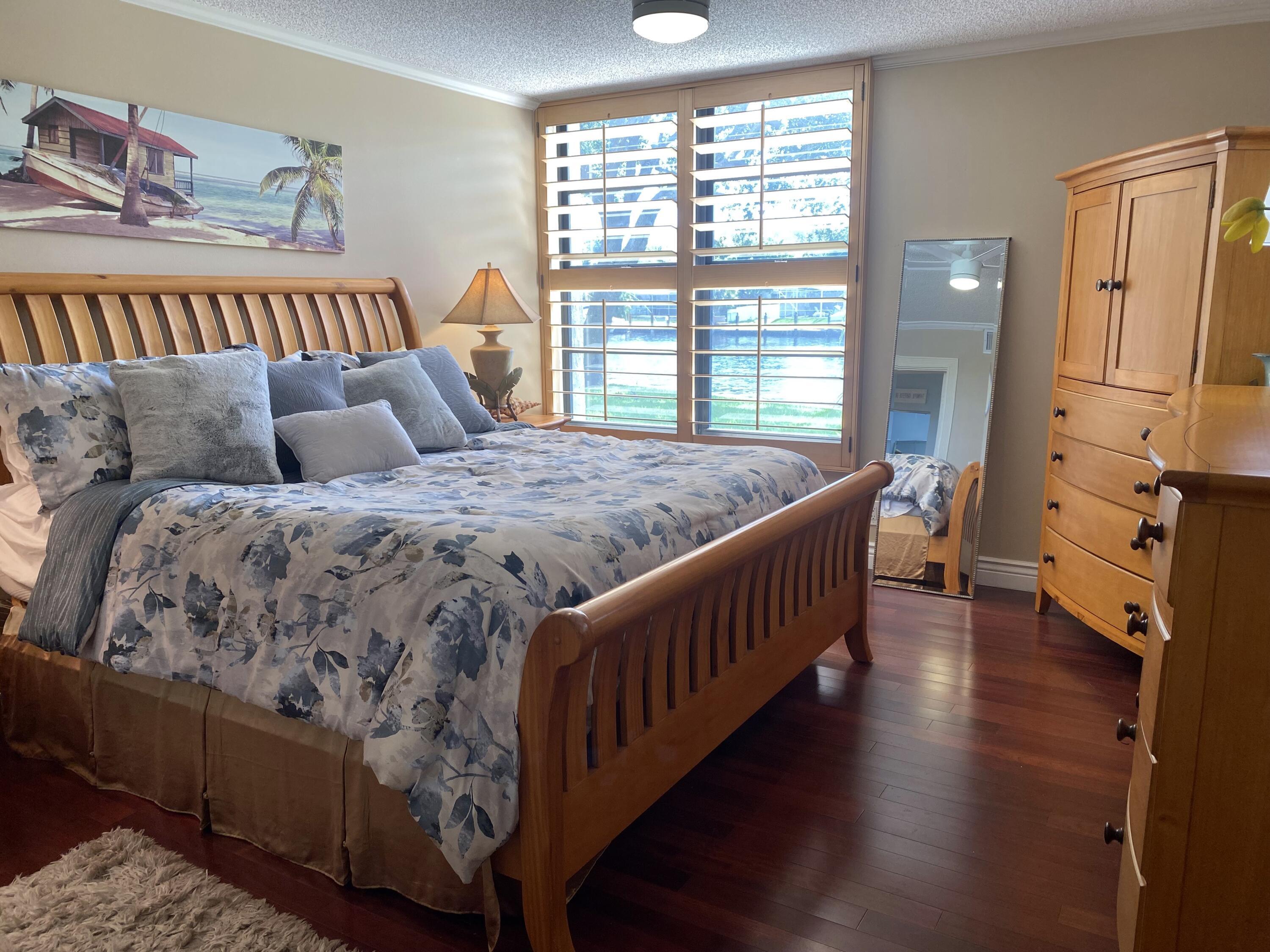 14 Royal Palm Way, Unit 106 Boca Raton, FL 33432 - Photo 24 of 49 IMG_6900