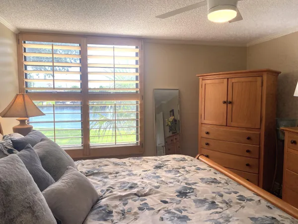 $5,500 | 14 Royal Palm Way, Unit 106, Boca Raton, FL 33432