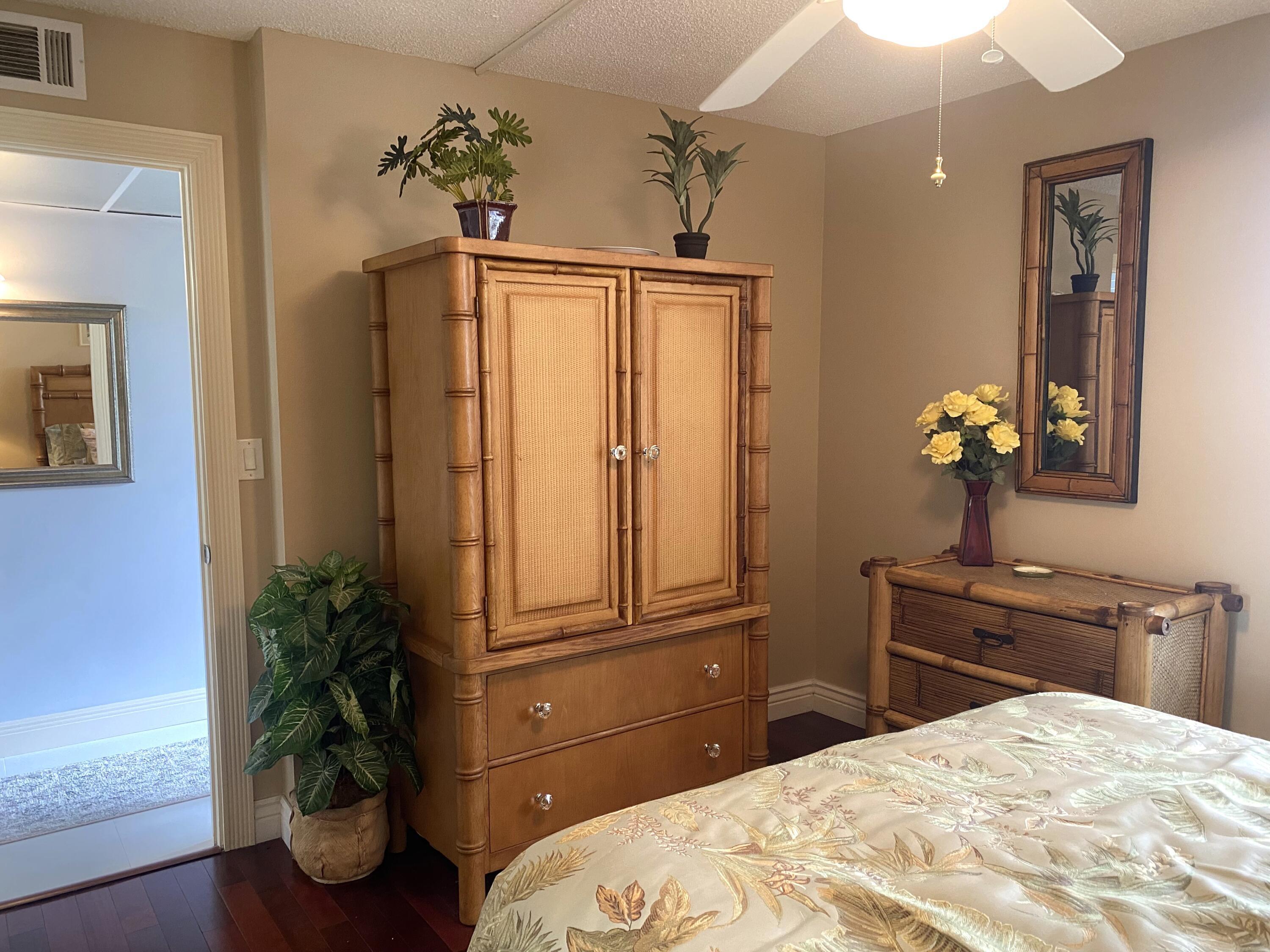 14 Royal Palm Way, Unit 106 Boca Raton, FL 33432 - Photo 31 of 49 IMG_6922