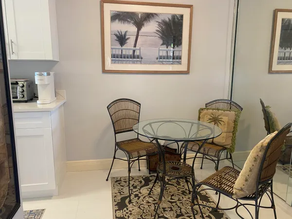 $5,500 | 14 Royal Palm Way, Unit 106, Boca Raton, FL 33432