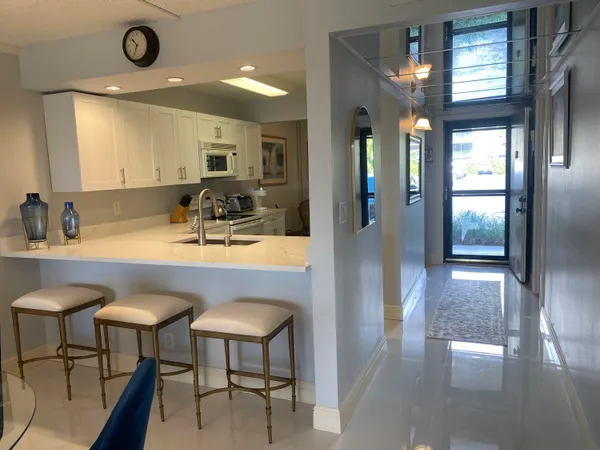 $5,500 | 14 Royal Palm Way, Unit 106, Boca Raton, FL 33432