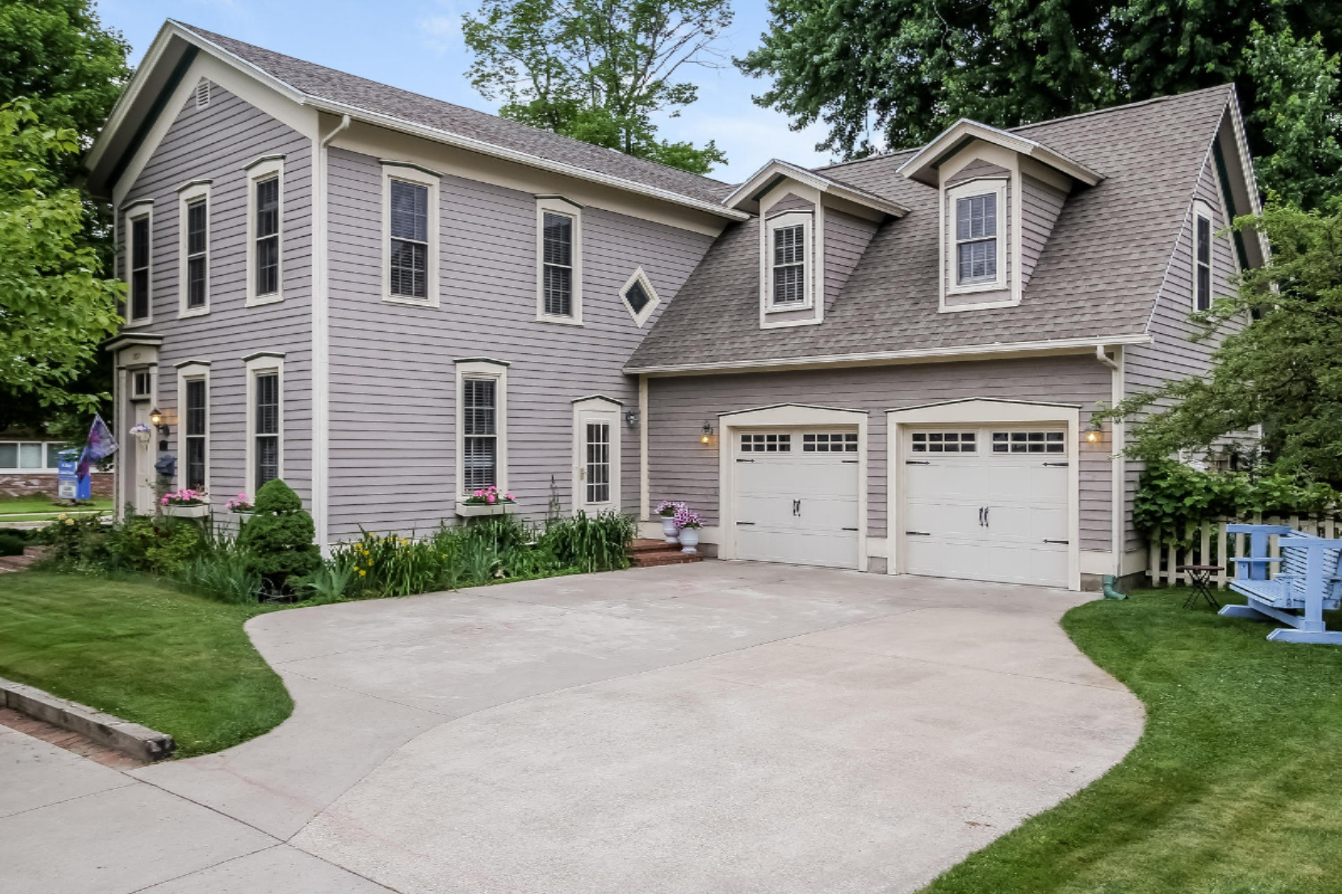 202 Prospect Street Spring Lake, MI 49456 - Photo 1 of 58 001-Front_View-1810438-medium
