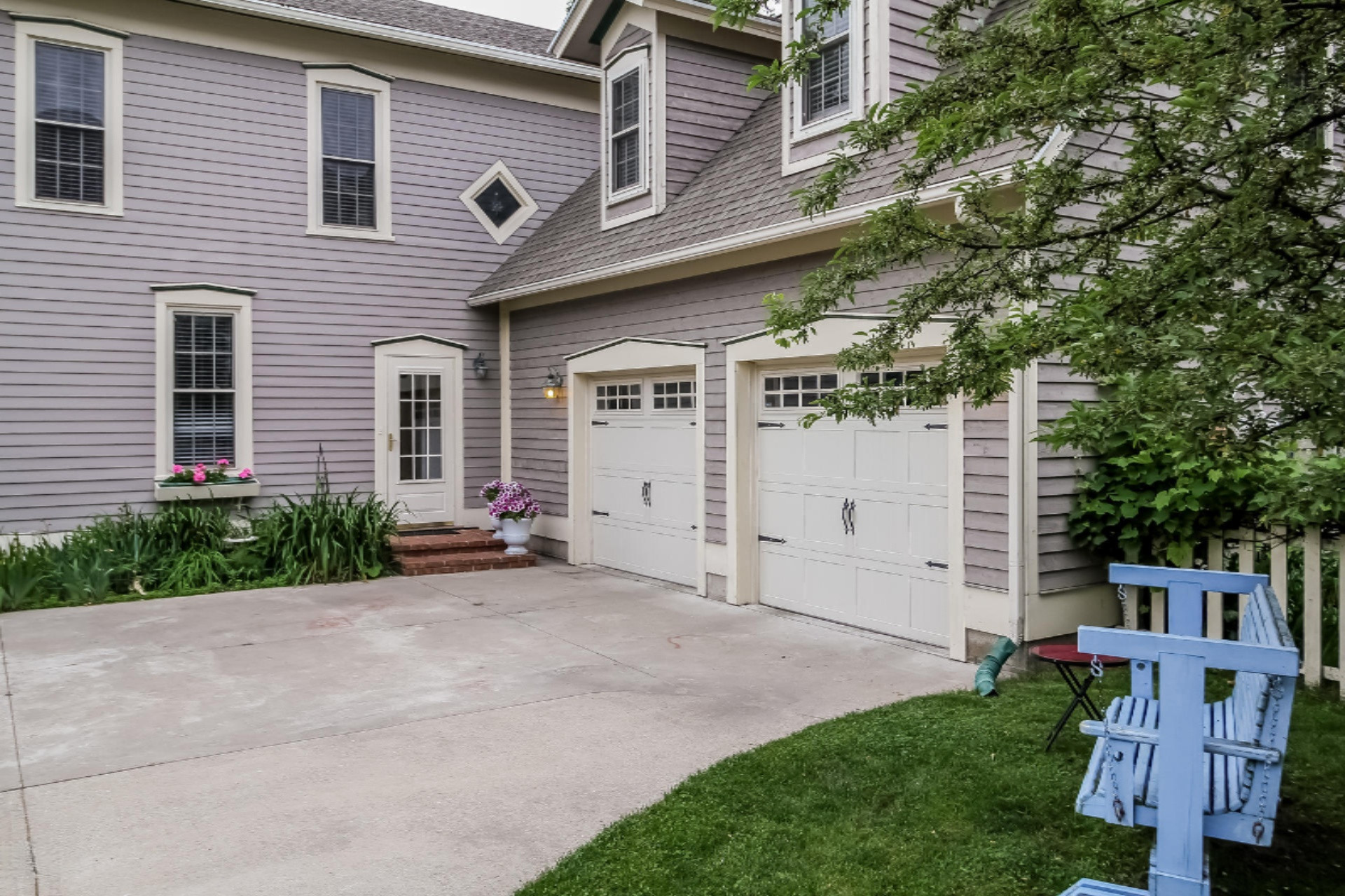 202 Prospect Street Spring Lake, MI 49456 - Photo 2 of 58 002-Front_View-1810442-medium