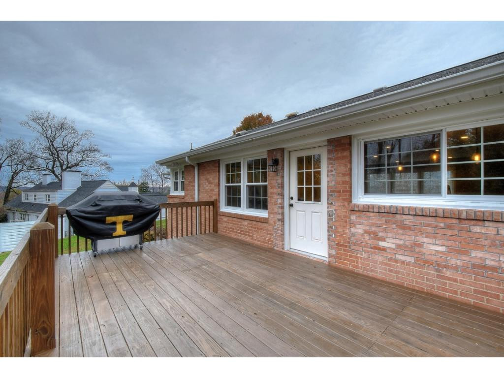 202 Ridgecrest Drive Elizabethton, TN 37643 - Photo 30 of 36 Photo 30