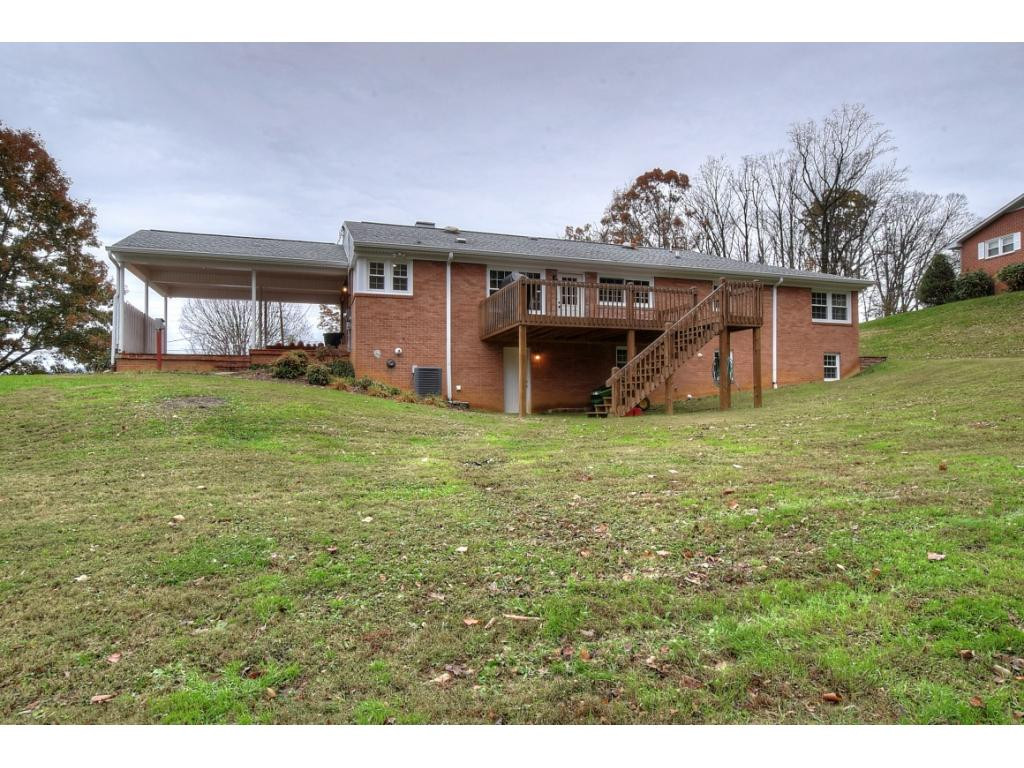 202 Ridgecrest Drive Elizabethton, TN 37643 - Photo 34 of 36 Photo 34
