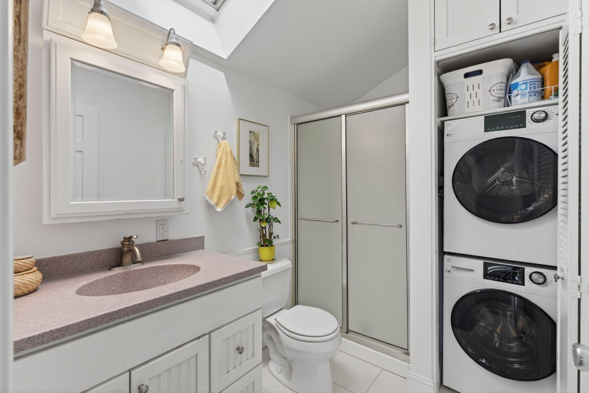 81 Quebec Street, Unit 5 Portland, ME 04101 - Photo 27 of 43 Washer & Dryer