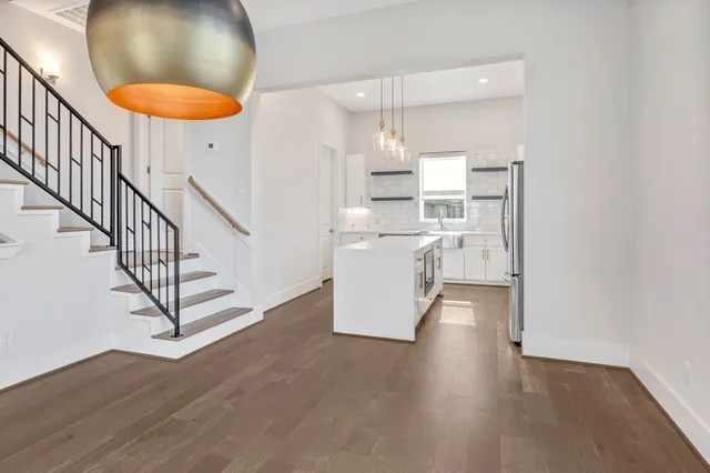 $538,800 | 1236 West 21st Street, Houston, TX 77008