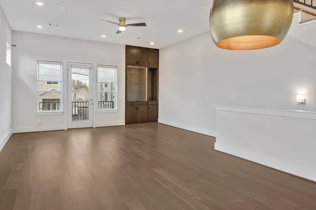 $538,800 | 1236 West 21st Street, Houston, TX 77008