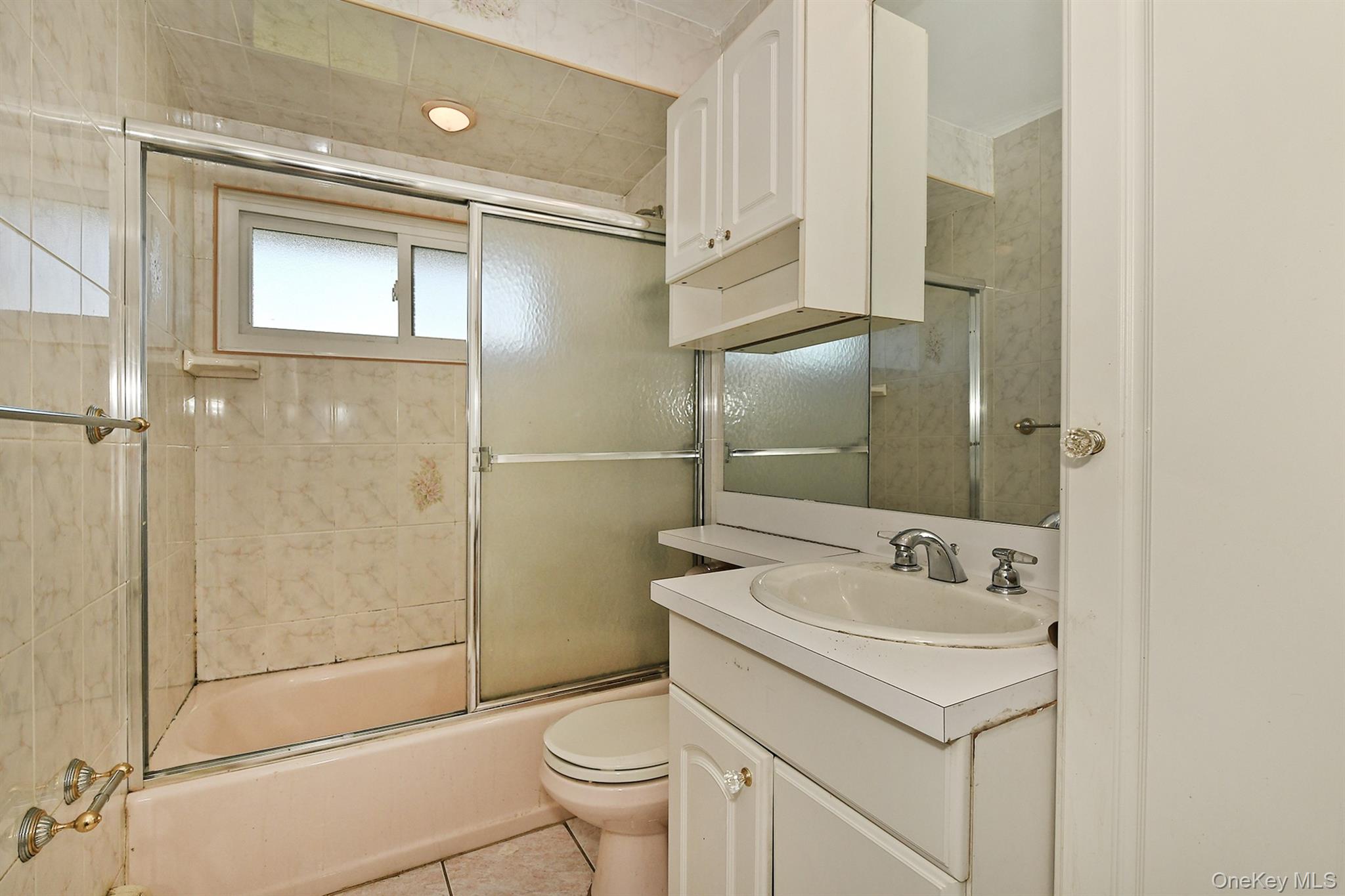 34 Prentice Road Levittown, NY 11756 - Photo 12 of 20