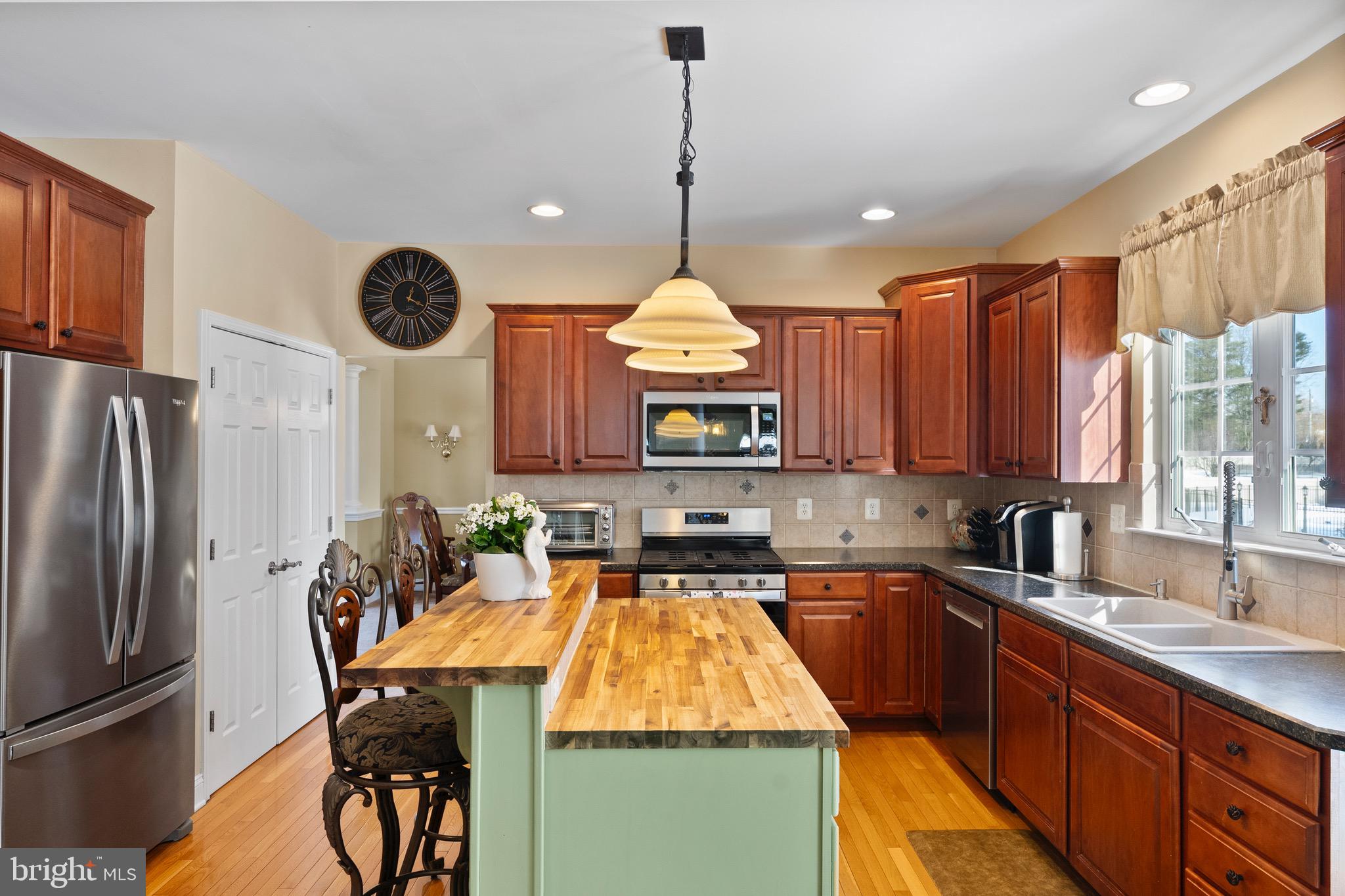 10 Laurel Wood Court Laurel Springs, NJ 08021 - Photo 17 of 63 Kitchen Island