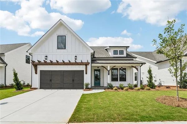 $499,900 | 161 High Pt Drive, Hoschton, GA 30548
