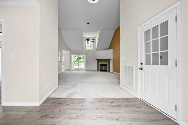 $1,900 | 1036 Freedom Drive, Clarksville, TN 37042