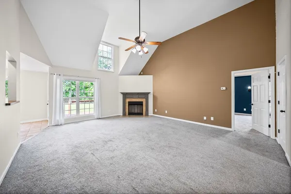 $1,900 | 1036 Freedom Drive, Clarksville, TN 37042