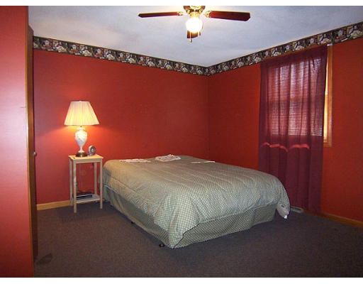 52-56 Enfield Street Springfield, MA 01151 - Photo 4 of 6