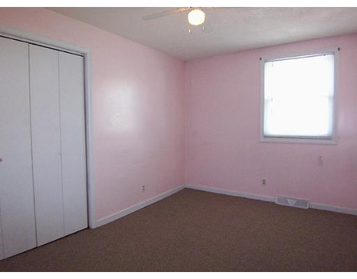 52-56 Enfield Street Springfield, MA 01151 - Photo 5 of 6