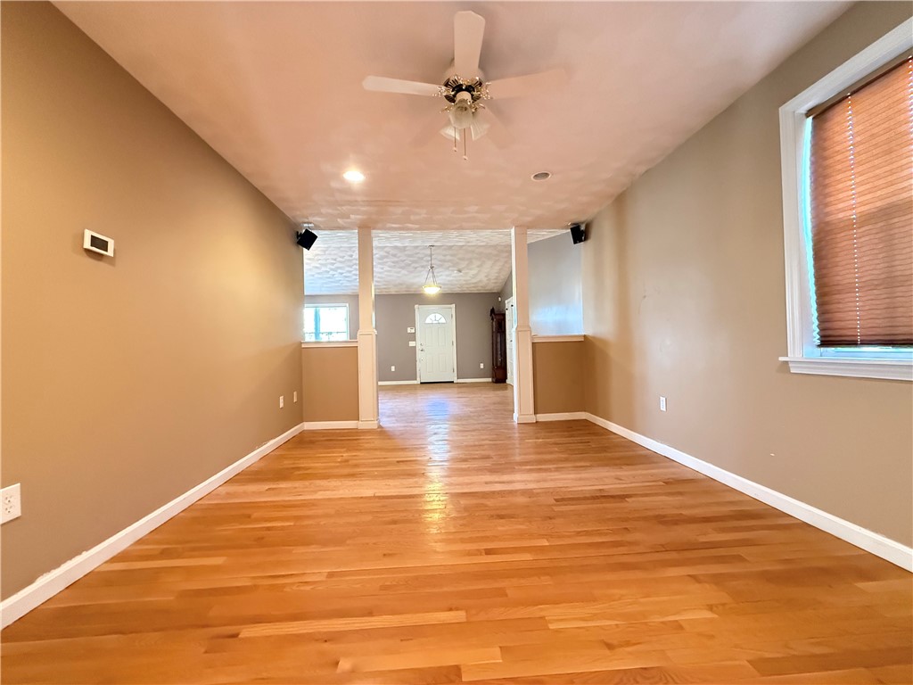 22 Chicory Lane Cranston, RI 02921 - Photo 5 of 19