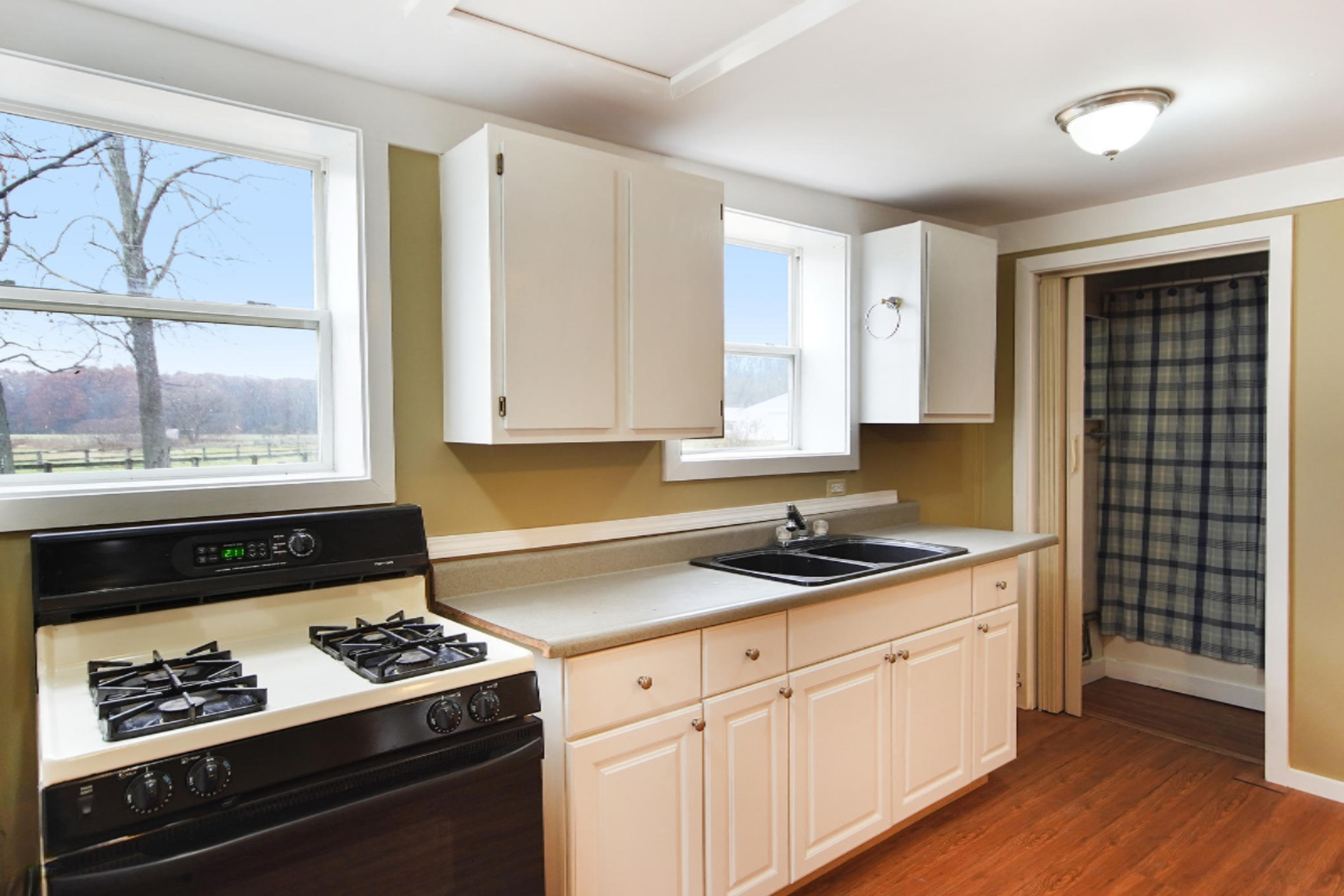 851 West Baseline Road Plainwell, MI 49080 - Photo 48 of 52 DSC00172