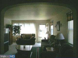 451 Wayne Avenue Springfield, PA 19064 - Photo 2 of 6