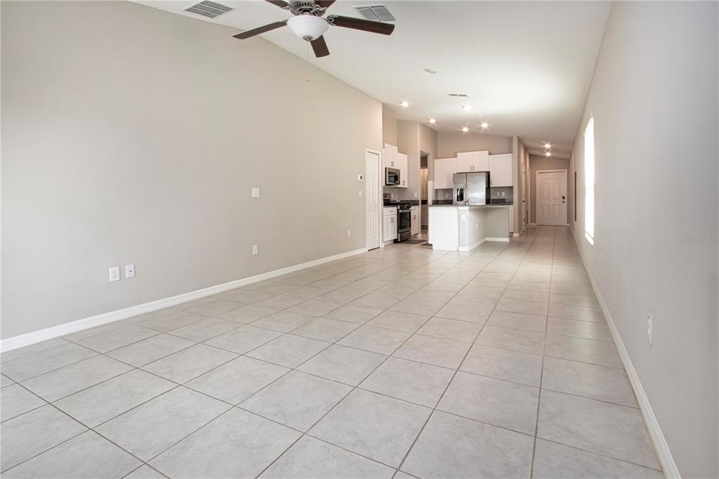 9437 Lemon Drop Loop Sun City Center, FL 33573 - Photo 21 of 86