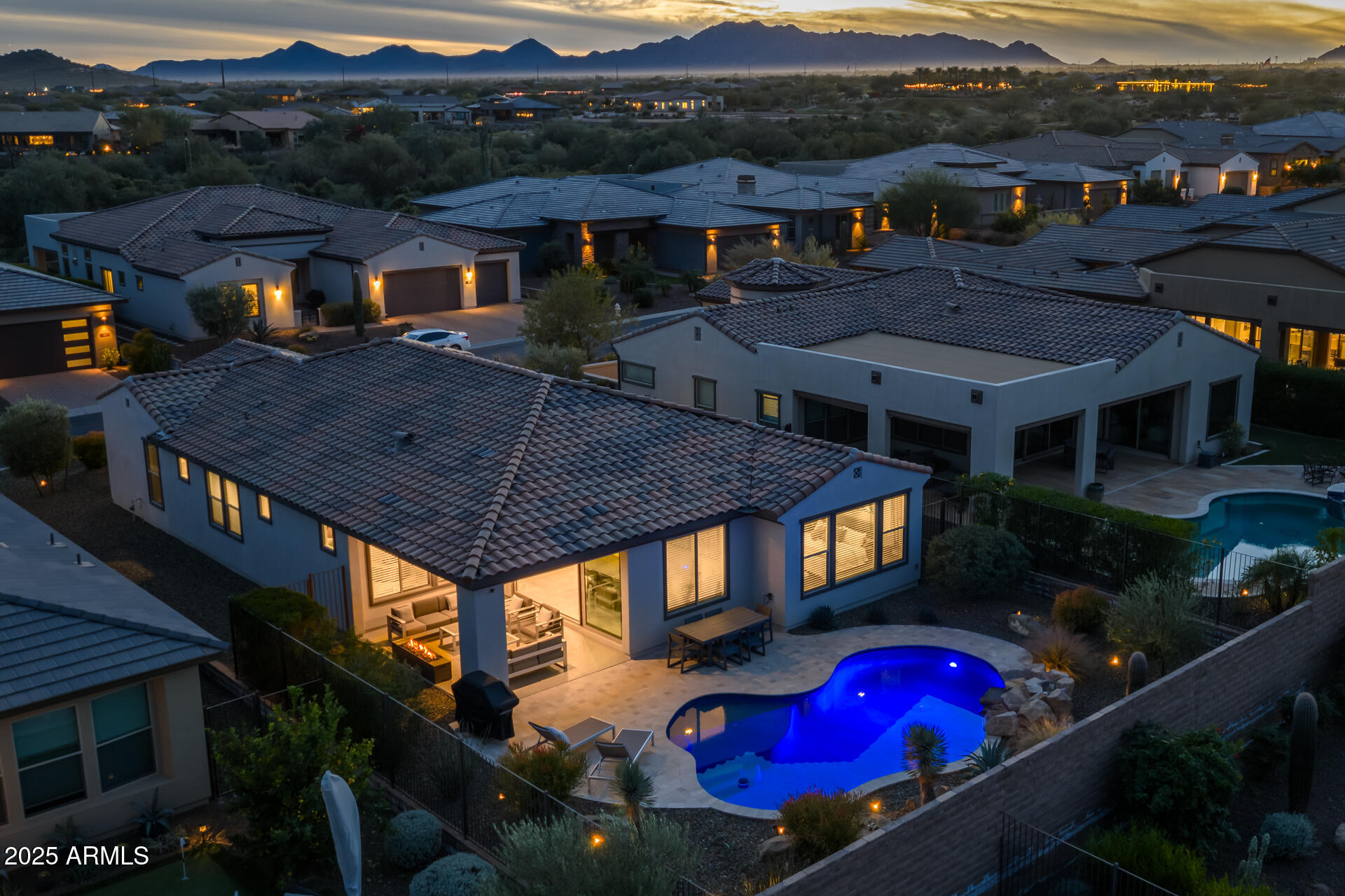 17850 East Veit Springs Drive Rio Verde, AZ 85263 - Photo 29 of 70 35) BACK OF HOME