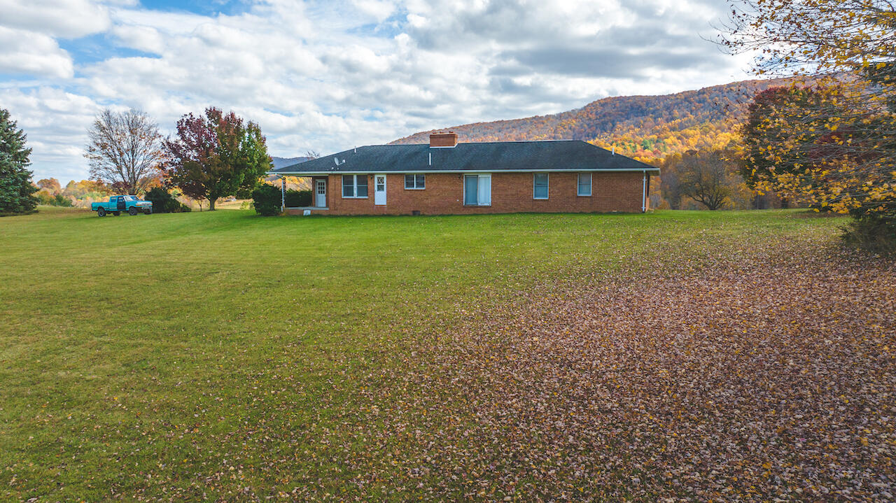 2103 Ridgeview Road Northwest Floyd, VA 24091 - Photo 9 of 70 DJI_20231027131726_0560_D