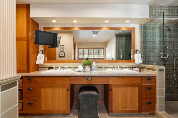 $3,600,000 | 100 Bob Watson, Truckee, CA 96161