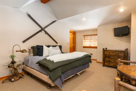 $3,600,000 | 100 Bob Watson, Truckee, CA 96161