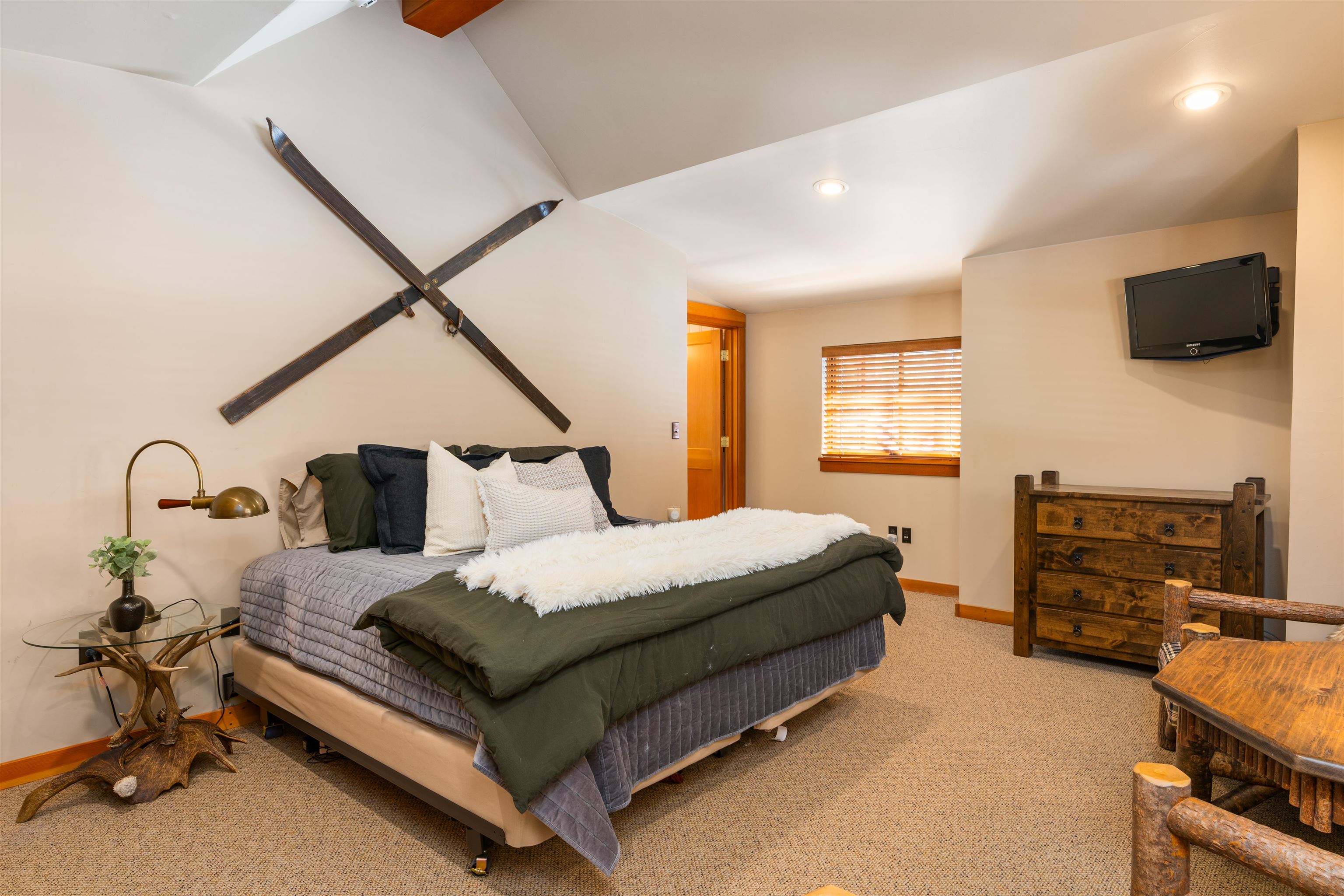 100 Bob Watson Truckee, CA 96161 - Photo 8 of 28