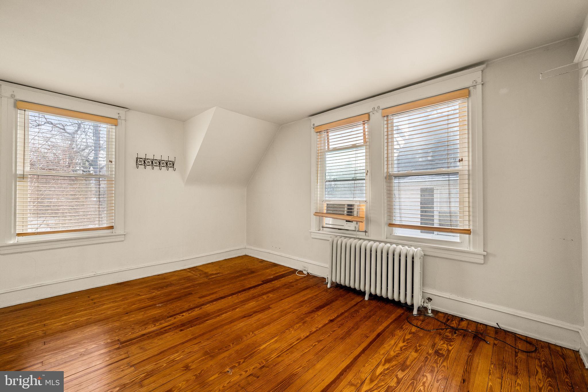 8220 Manor Road Elkins Park, PA 19027 - Photo 19 of 37 Gallery Image 19