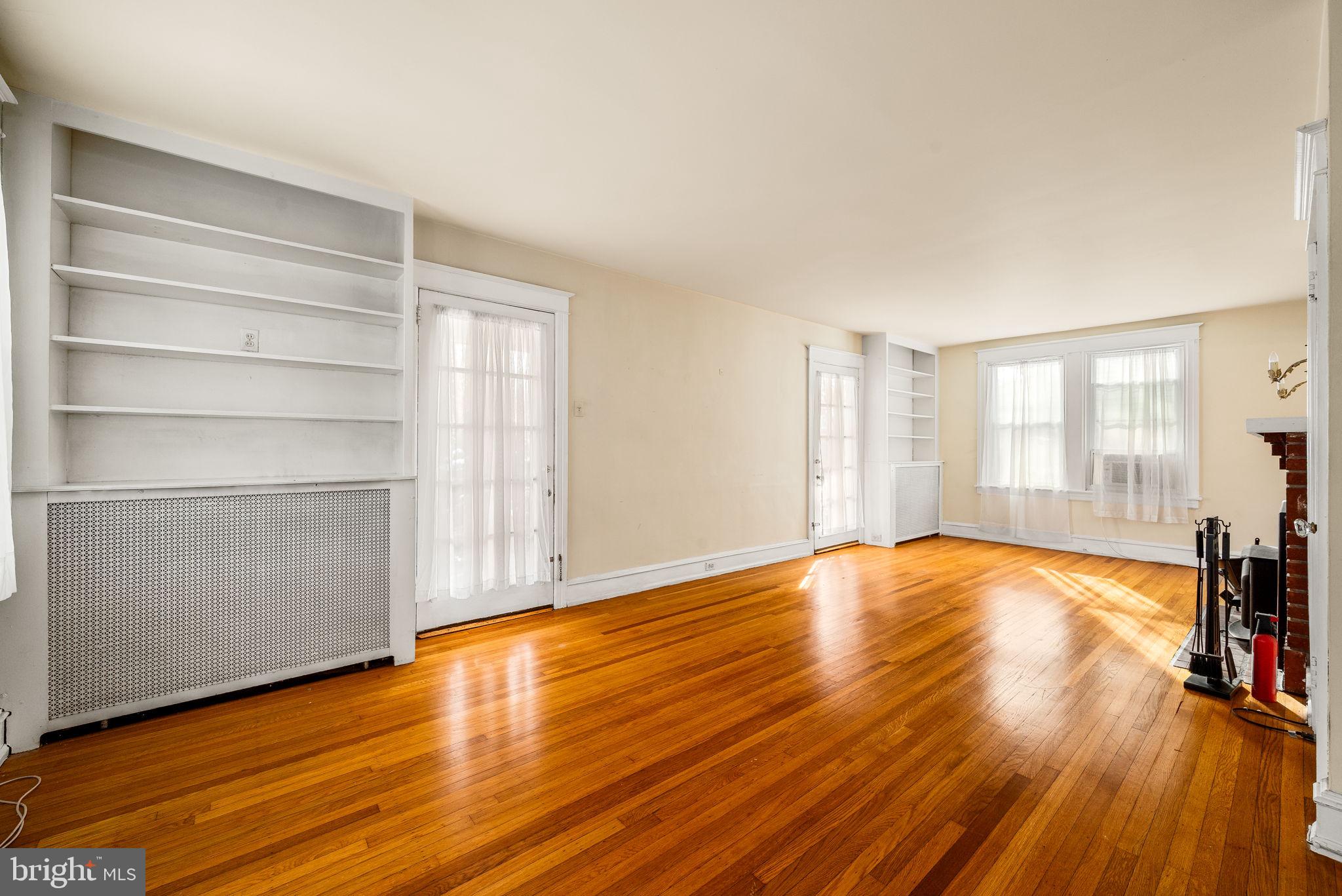 8220 Manor Road Elkins Park, PA 19027 - Photo 6 of 37 Gallery Image 6