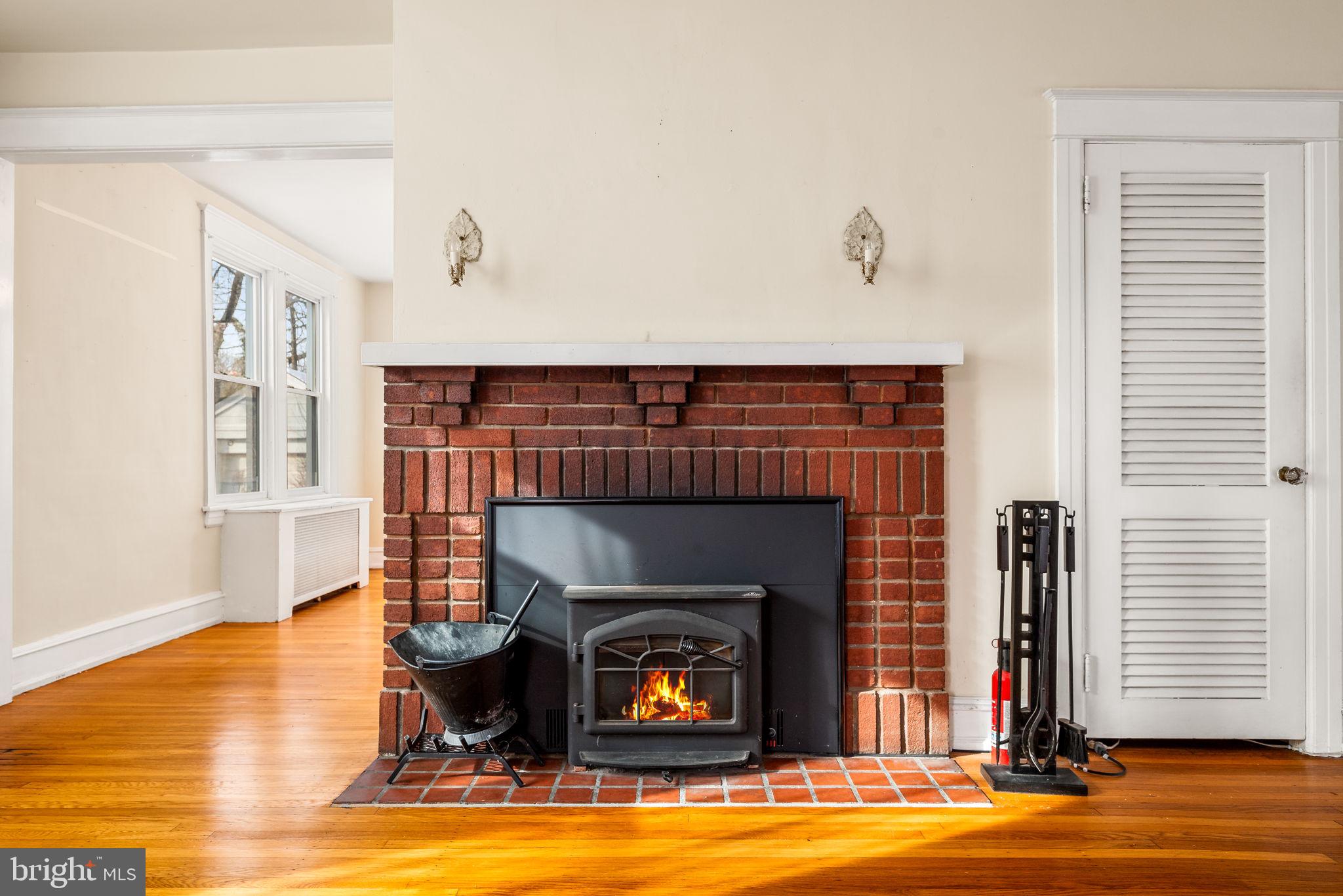 8220 Manor Road Elkins Park, PA 19027 - Photo 9 of 37 Gallery Image 9