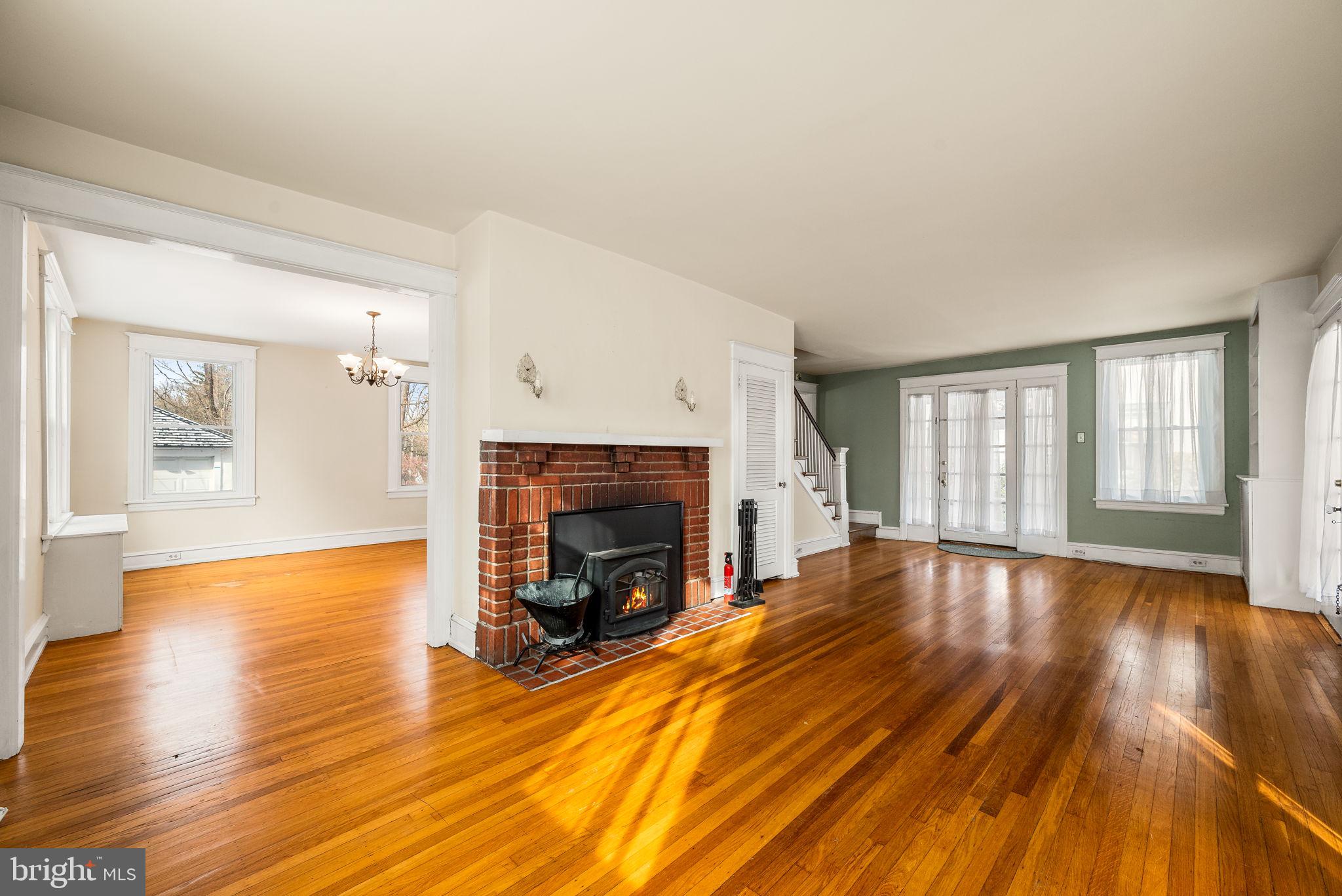 8220 Manor Road Elkins Park, PA 19027 - Photo 10 of 37 Gallery Image 10