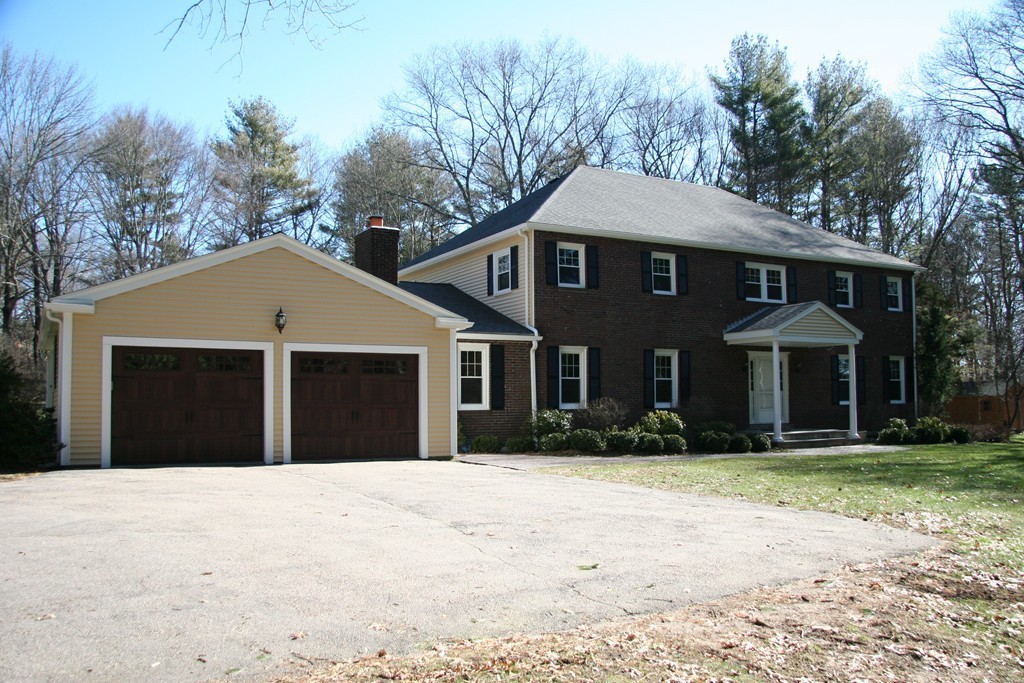 1 Fox Run Road Dover, MA 02030 - Photo 2 of 30 Gallery Image 2