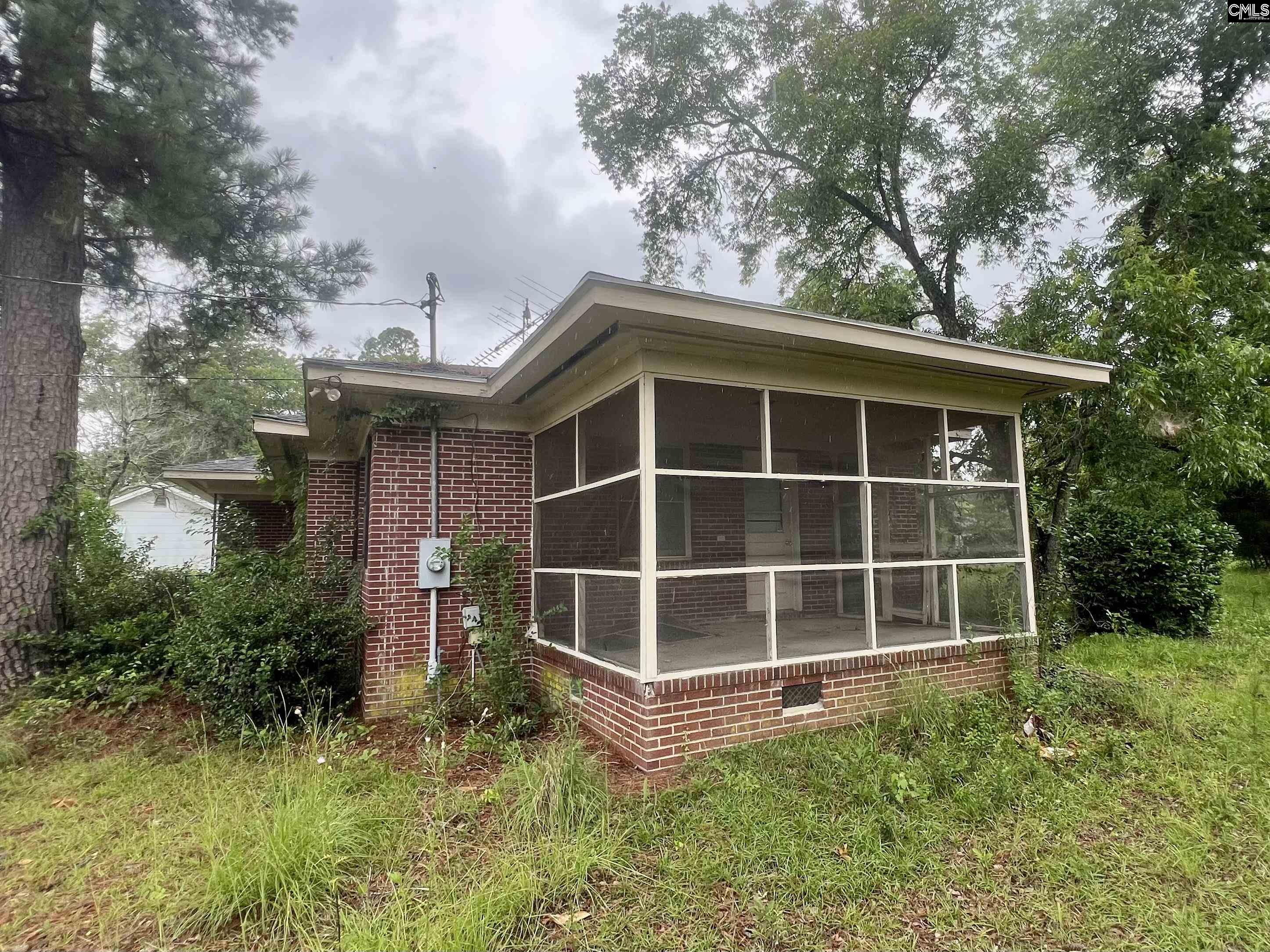 249 East Richards Street Denmark, SC 29042 - Photo 8 of 10